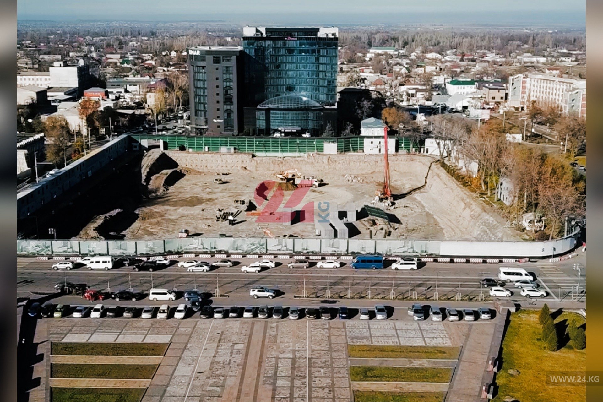 Стройка отеля на месте ресторана «Нарын». Что уже успели сделать за 9 месяцев