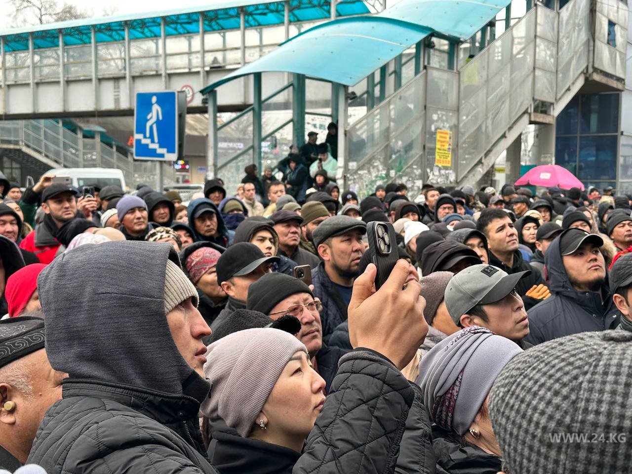 Митинг на Аламединском рынке