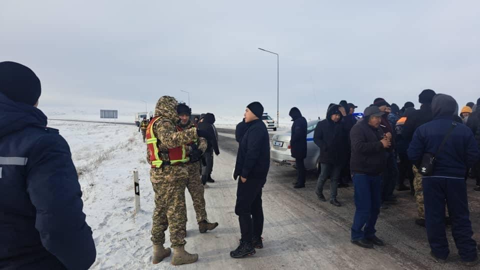 Кыргызские спасатели в Казахстане