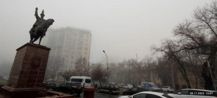 Ноябрьский Бишкек