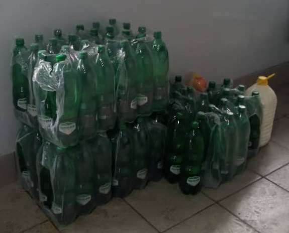 В колонию в селе Петровка пытались передать спирт под видом минералки