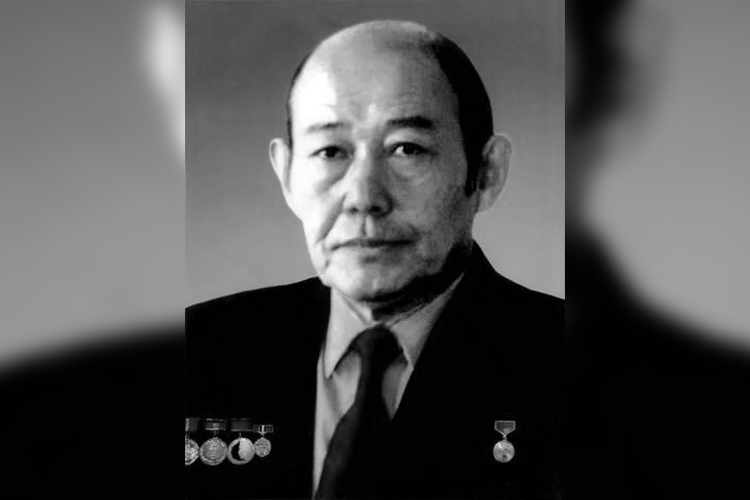 Скончался народный художник Кыргызстана Макен Сыдыкбаев