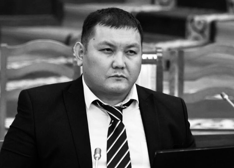 На 39-м году ушел из жизни заместитель омбудсмена Кыргызстана Шухрат Айтиев