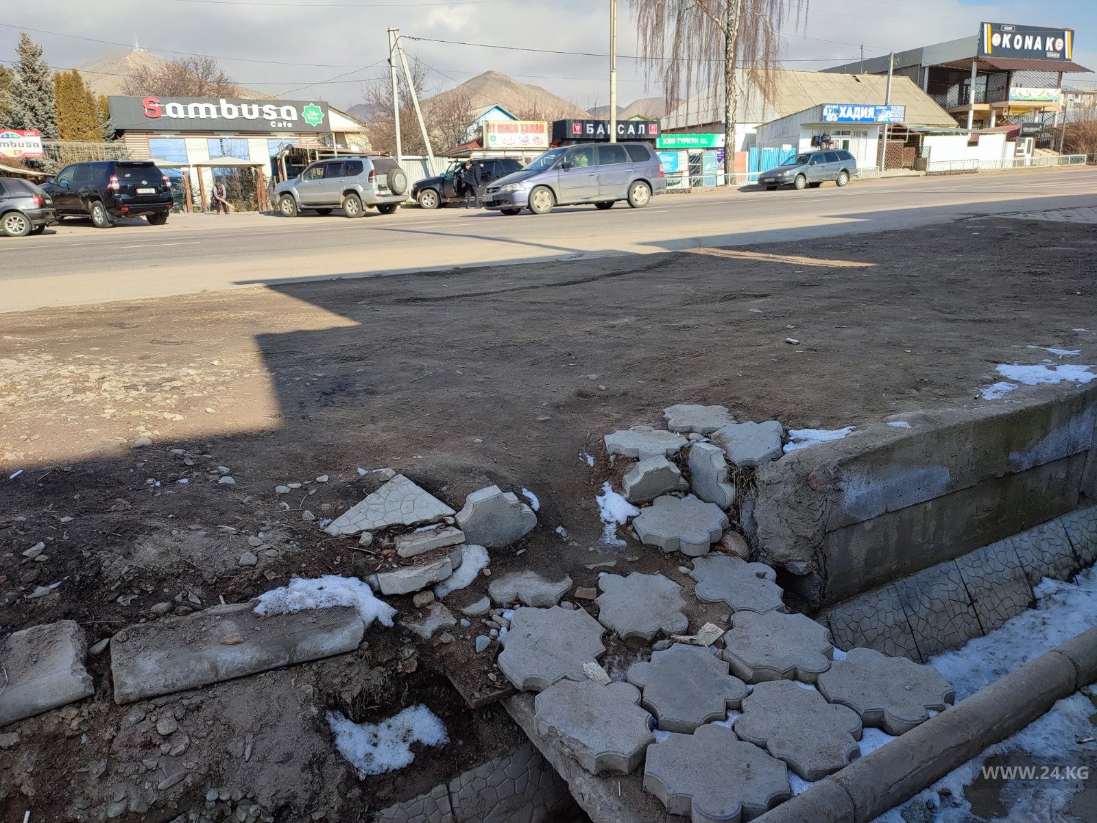 Тротуары в Чолпон-Ате