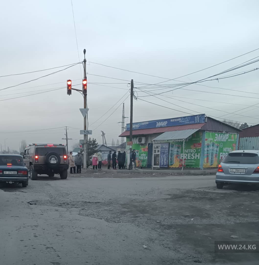 Разбитые дороги Бишкека