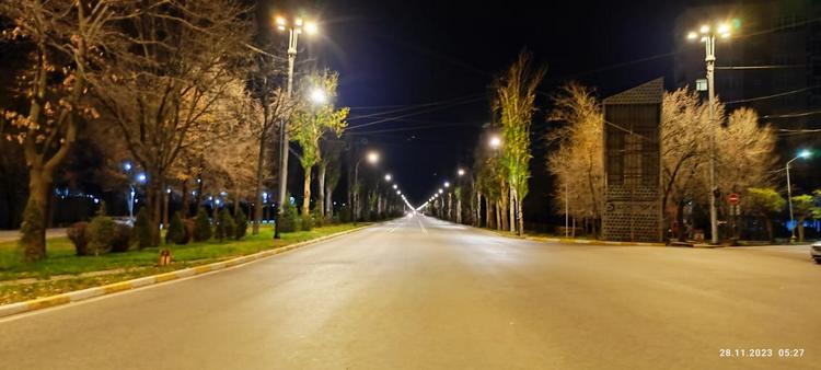 Бишкек, раннее утро, проспект Айтматова