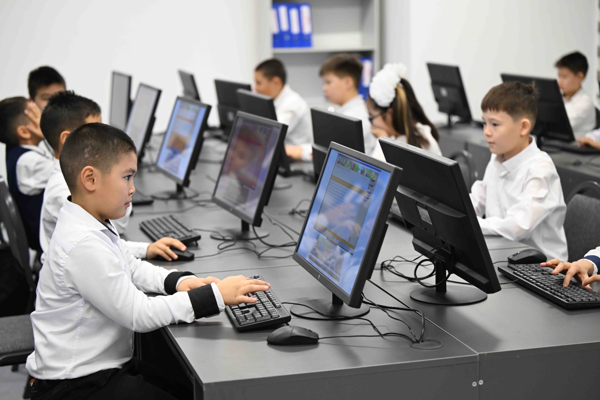 В Бишкеке открыли новый корпус учебно-воспитательного комплекса № 62