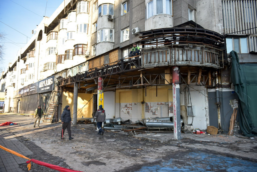 Демонтаж пристройки