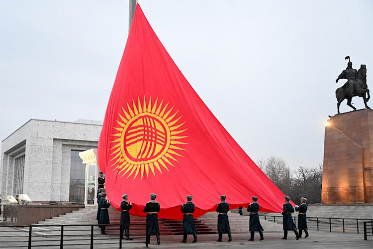 Поднятие флага