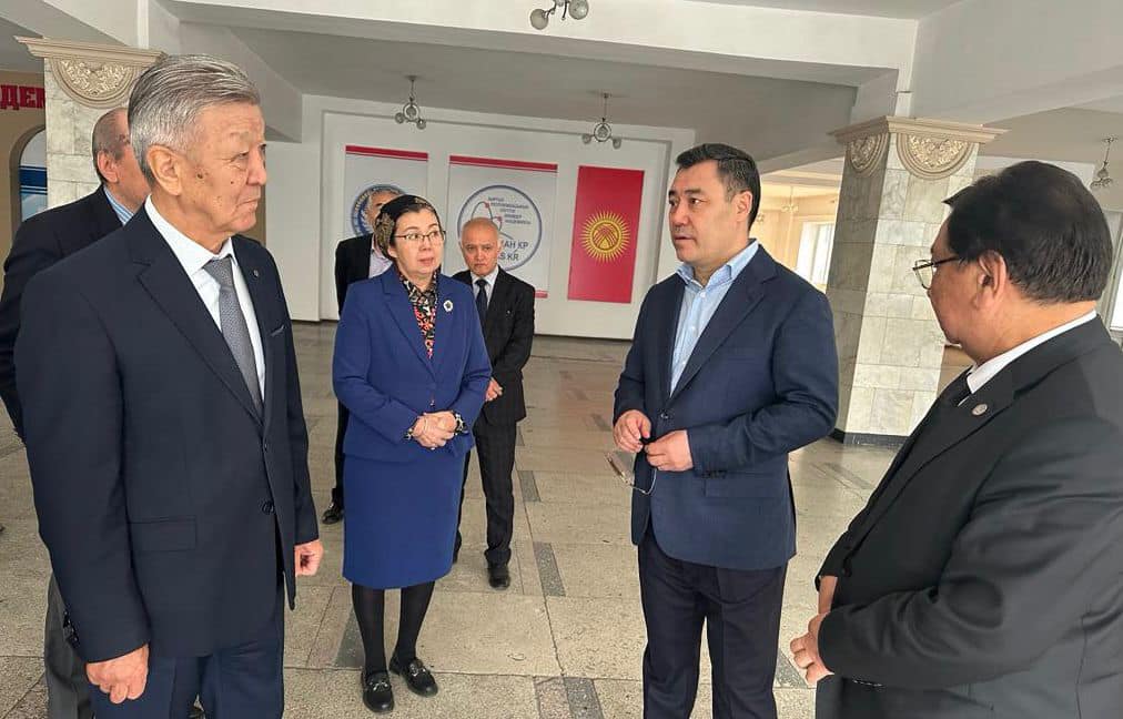 Садыр Жапаров в Академии наук