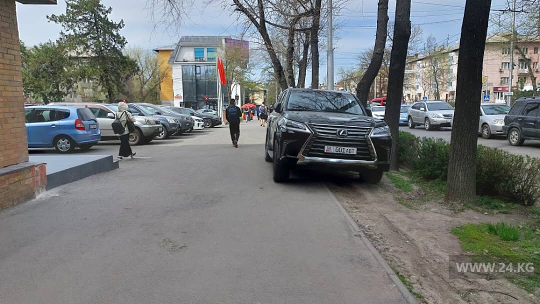 Чудаки парковки в Бишкеке