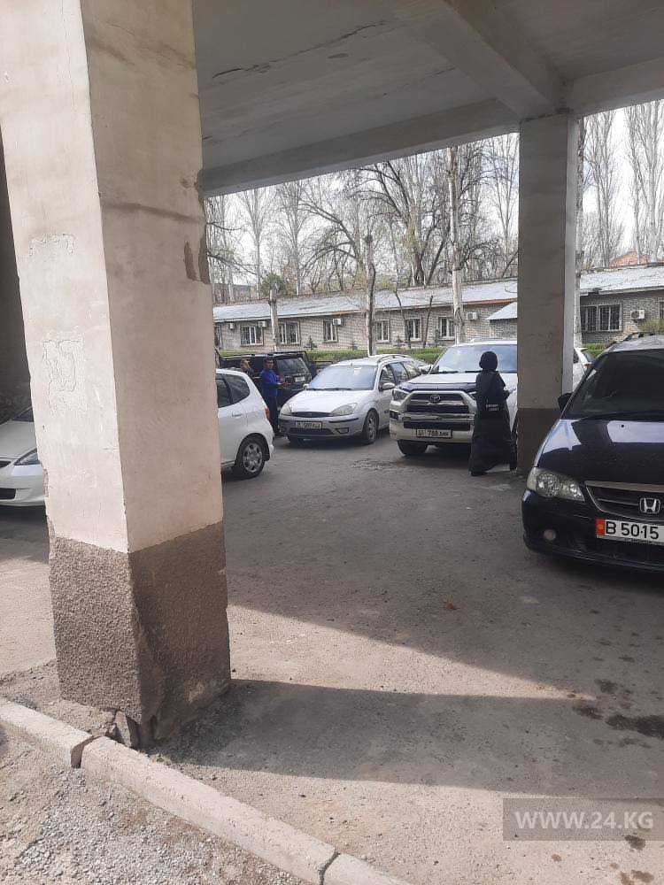 Чудаки парковки в Бишкеке
