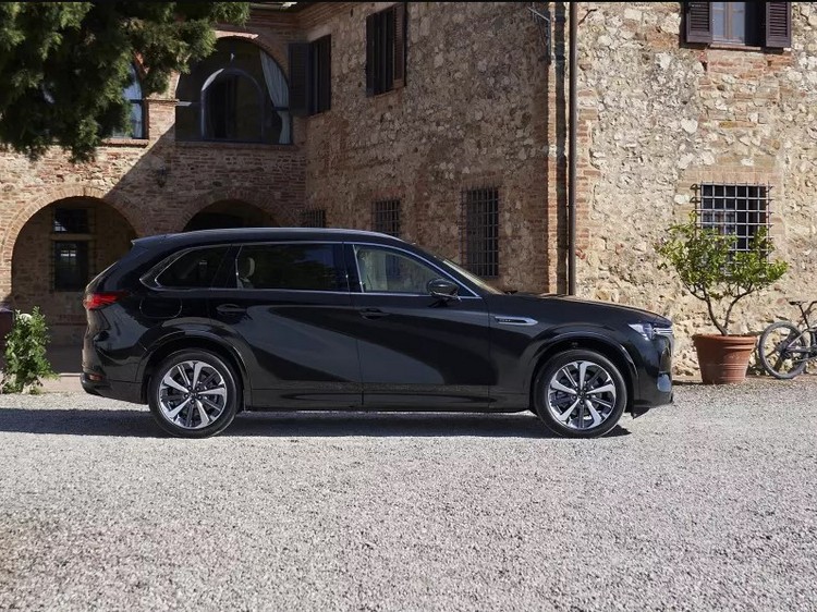 Новый кроссовер Mazda CX-80