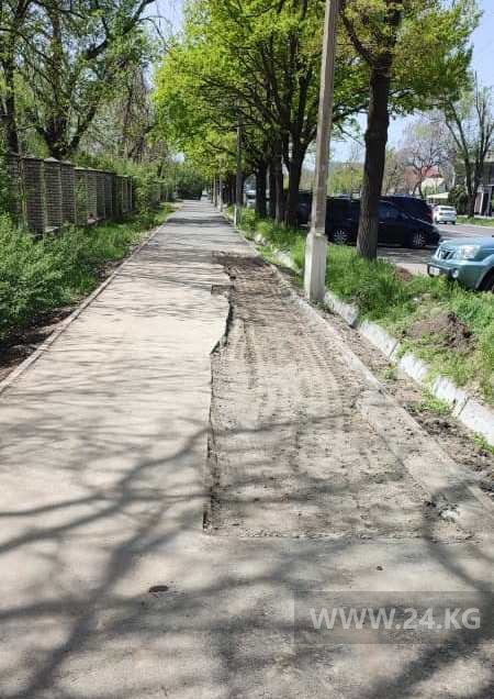 Новый тротуар в Бишкеке