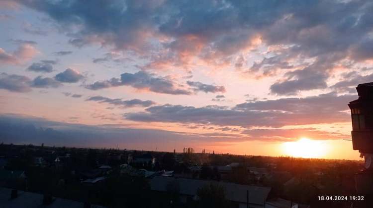 Огненный закат, Кара-Балта