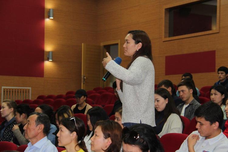 «Кумтор Голд Компани». Студентов интересовали самые различные аспекты работы предприятия