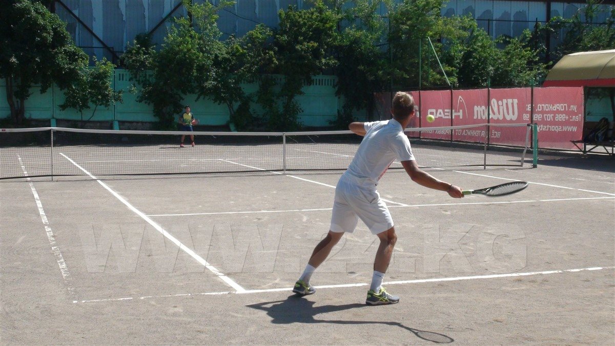 ИА «24.kg». Эпизод матча в рамках международного турнира BishkekOpen-1 по теннису