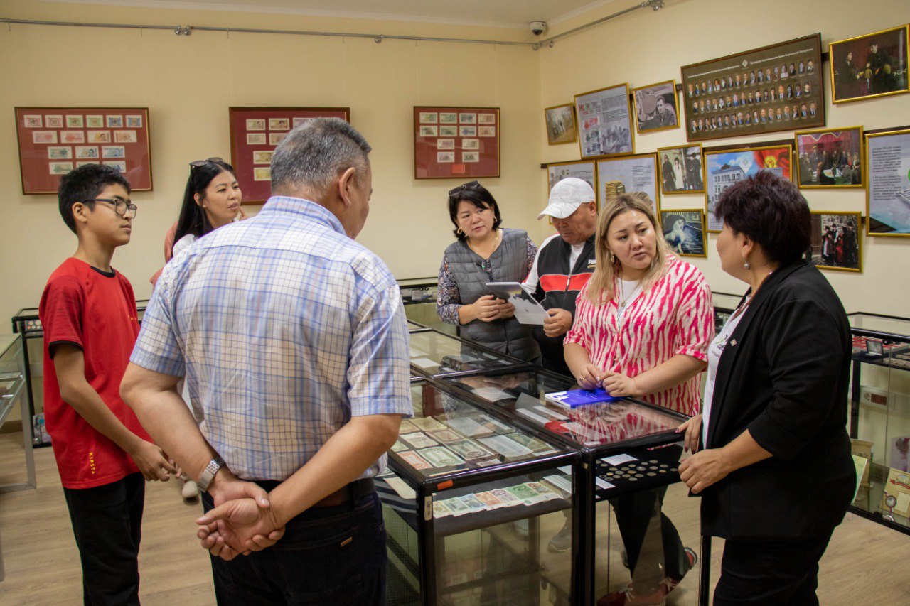 В нумизматическом музее НБ КР прошел День открытых дверей