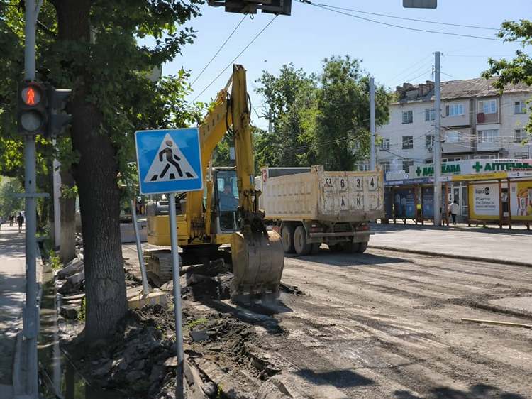 Ремонт улицы Ахунбаева