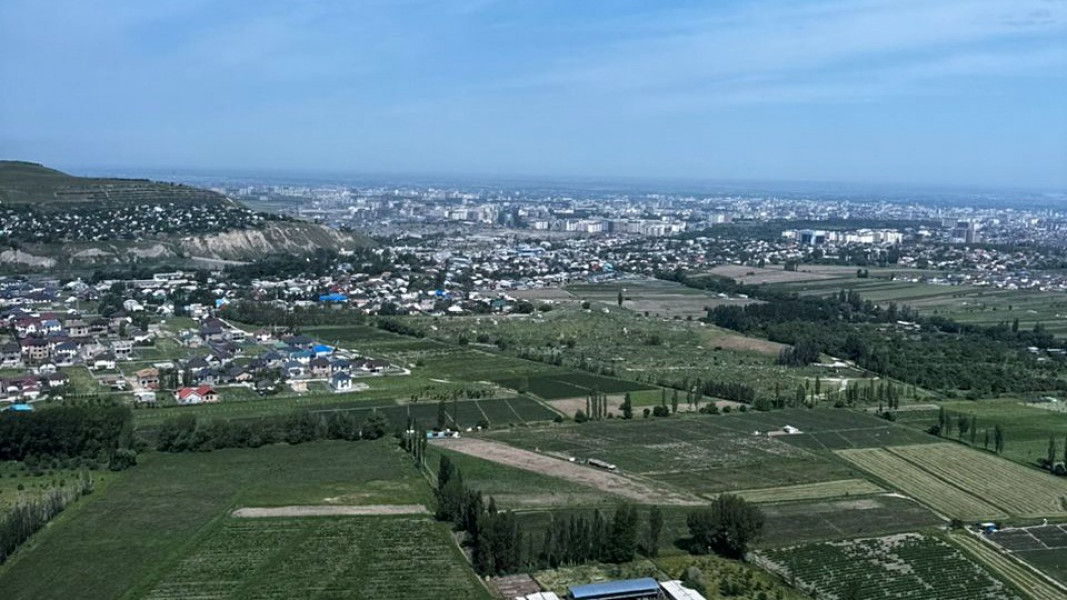 Айбек Джунушалиев совершил облет столицы