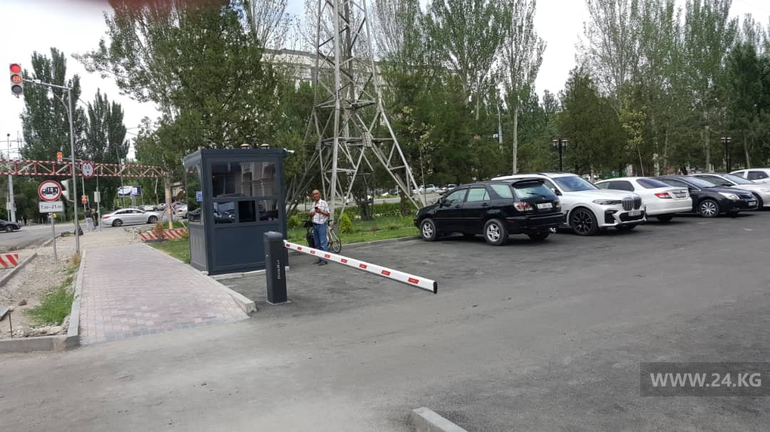 Шлагбаум в Бишкеке