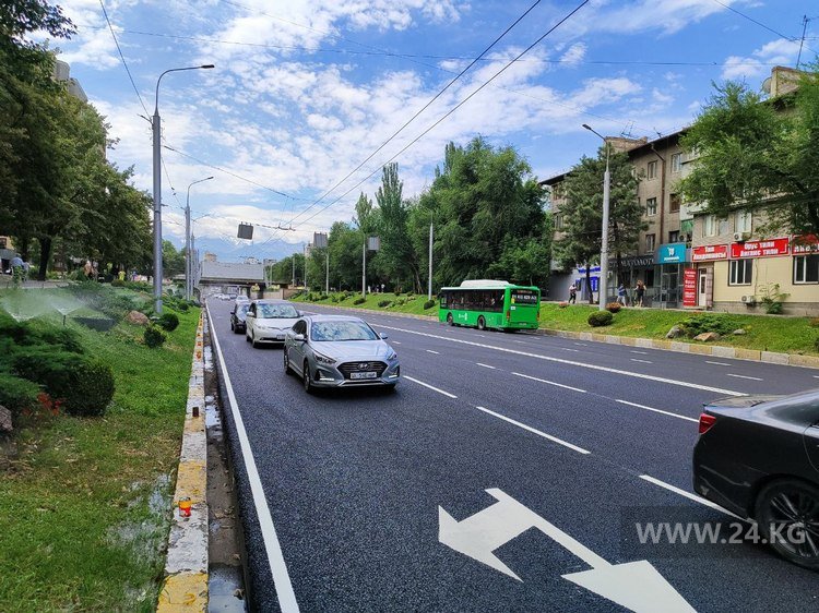 Отремонтированный участок улицы Абдрахманова до Боконбаева