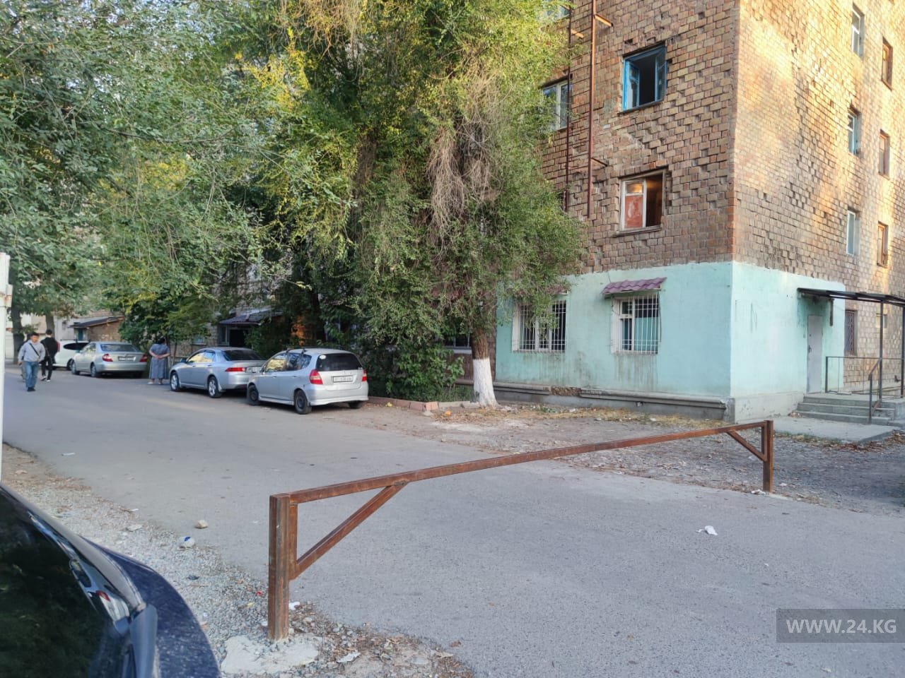 Шлагбаум на улице Панфилова