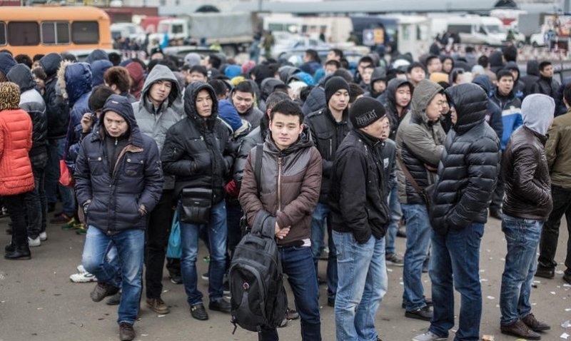 Мигранты в России