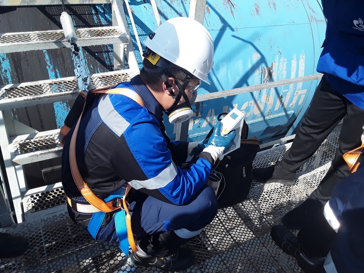 Маркировка бензина на нефтебазе в Канте