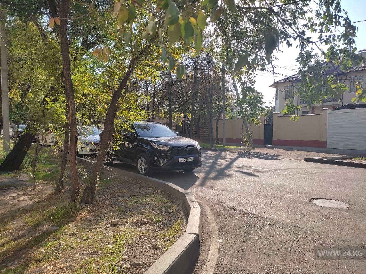 Парковка на улице Джунусалиева