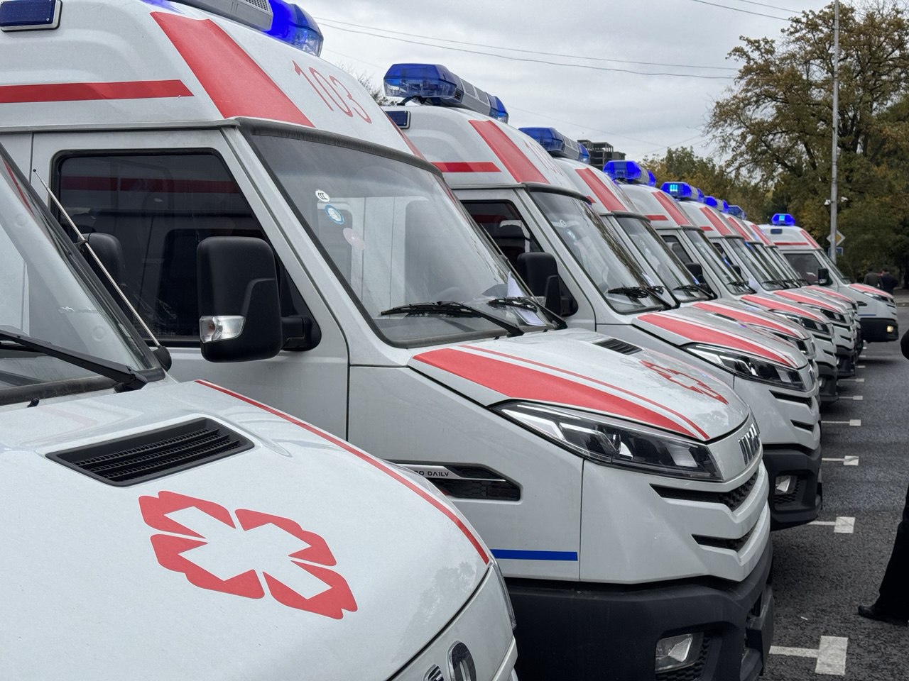 Организациям здравоохранения переданы машины скорой медицинской помощи