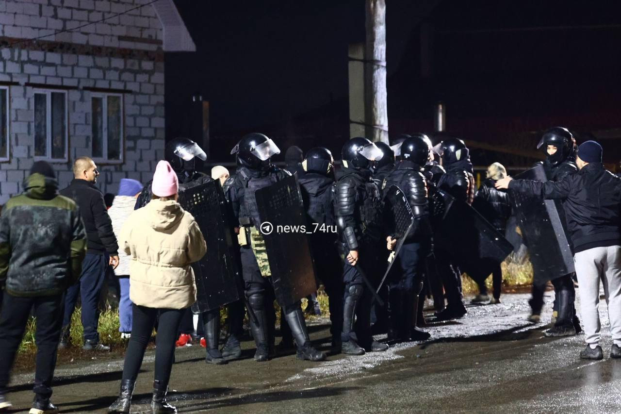 В российском городе Коркино ночью начались беспорядки: из-за убийства таксистки