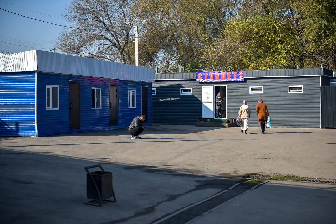 Мэр Айбек Джунушалиев проверил условия на автовокзалах Бишкека