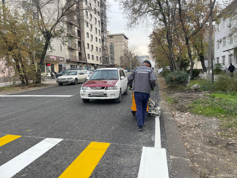 В Бишкеке после капитального ремонта открыли улицу Суюмбаева