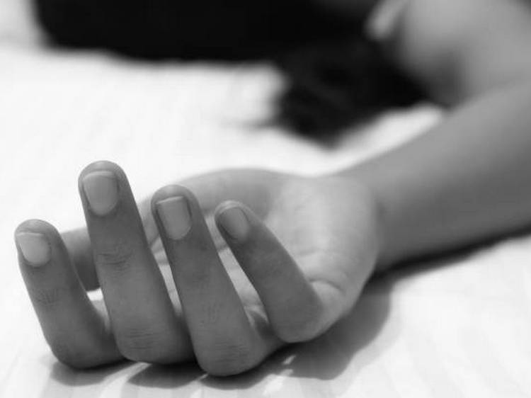 Женщина с трудом находит в себе силы, чтобы жить после смерти дочери