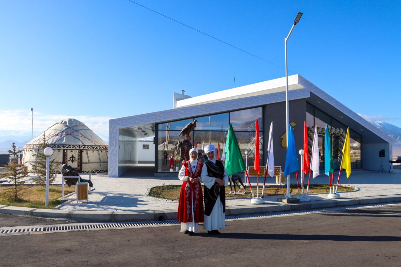 В Балыкчи открылся новый туристический сервисный центр