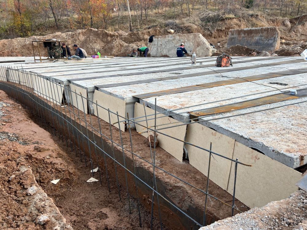 В Ноокатском районе Ошской области ремонтируют дамбы