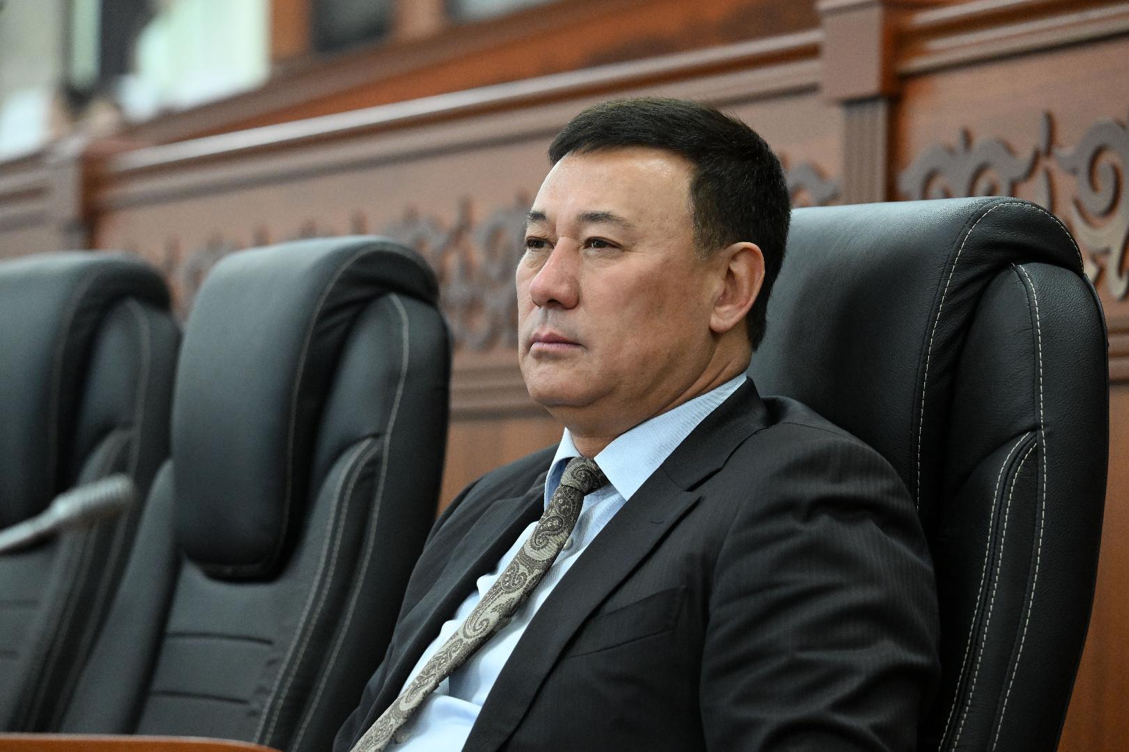 Депутат Азизбек Турсунбаев