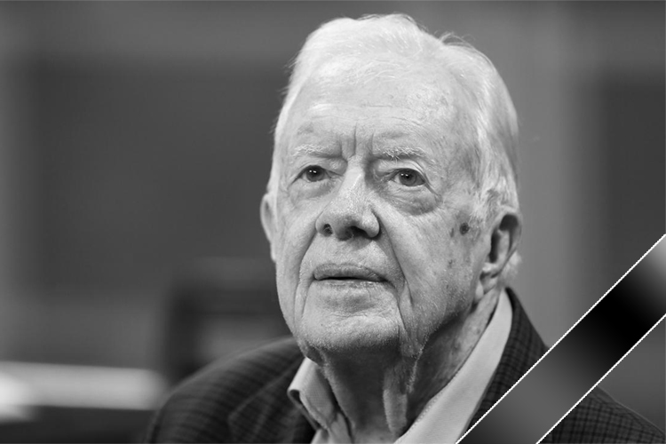 Умер экс-президент США Джимми Картер. 1 октября ему исполнилось 100 лет. Джимми Картер был 39-м президентом США, занимал пост главы государства в 1977–1981 годах, в 2002-м был удостоен Нобелевской премии мира за «неутомимые усилия по поиску мирных решений международных конфликтов, продвижение вперед демократии и соблюдения прав человека, а также за стимулирование экономического и социального развития»