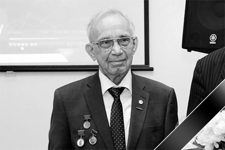 Генеральный конструктор Научно-производственного объединения автоматики имени академика Николая Семихатова (входит в «Роскосмос») Сергей Дерюгин умер в возрасте 83 лет. С его работой связаны успешная разработка ряда морских ракетных комплексов и серийное изготовление системы управления для ракет семейства «Союз-2»