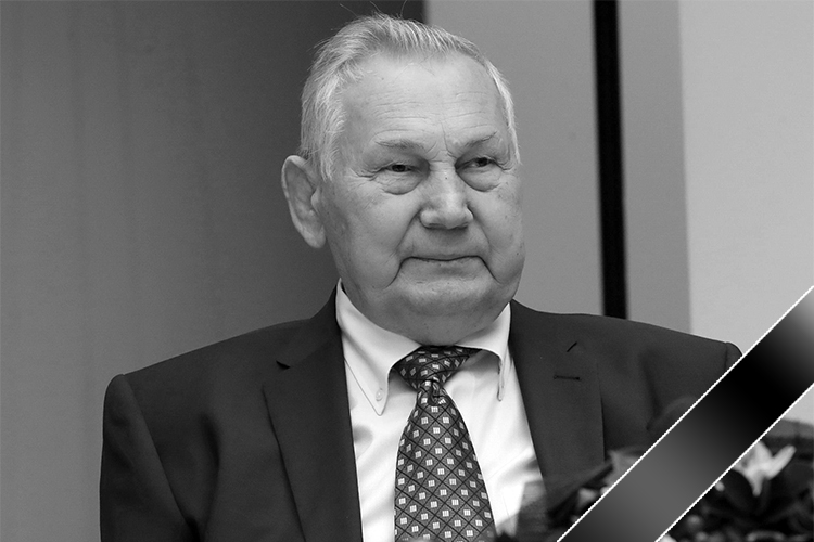 Советский и белорусский спортсмен, трехкратный олимпийский чемпион по вольной борьбе и многократный чемпион мира Александр Медведь умер на 87-м году жизни