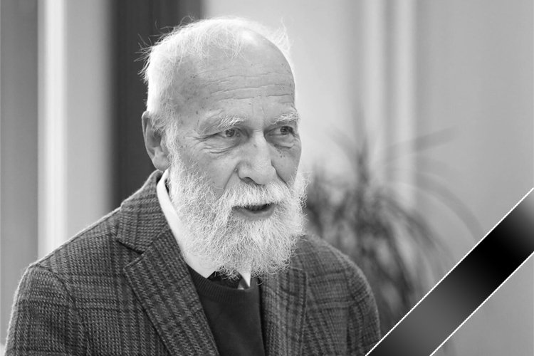 Автор более чем 60 детских книг Валерий Воскобойников скончался в возрасте 85 лет. В числе наиболее известных произведений — «Все будет в порядке», «Жизнь замечательных детей», «Оружие для победы», «Девочка, мальчик, собака», «Утренние прогулки», «Кирилл и Мефодий» и «Рассказы о юных героях»