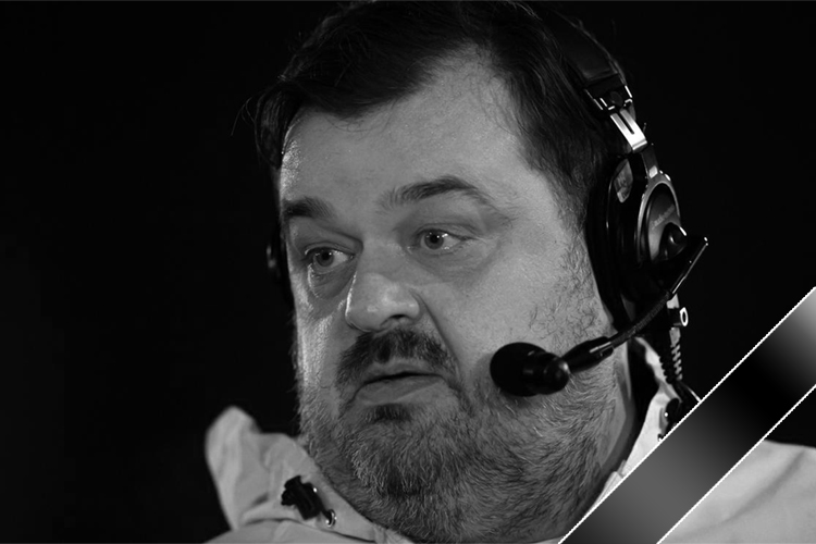 Умер журналист и комментатор Василий Уткин. Ему было 52 года