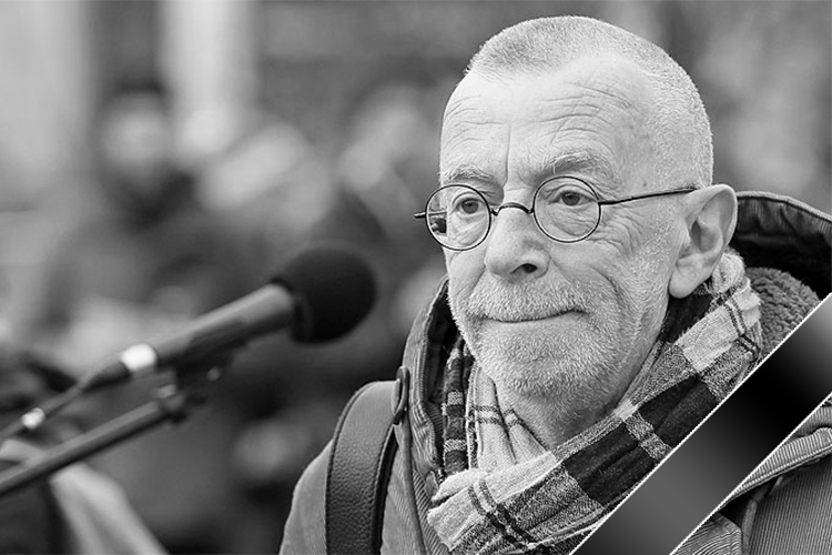 Умер поэт Лев Рубинштейн. В 1970-х стал одним из основателей московского концептуализма, придумав свой особый жанр — стихи на карточках. Первые произведения Рубинштейна были опубликованы на Западе, российским читателям он стал доступен только в конце 1980-х, в эпоху гласности