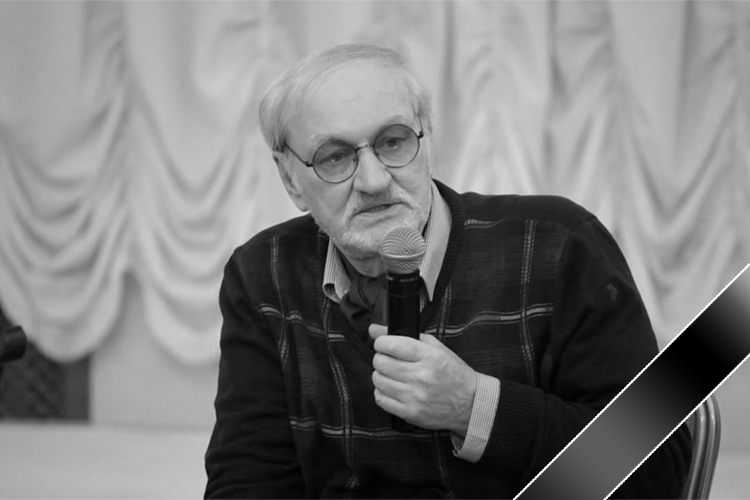 Режиссер-постановщик Театра имени Ленсовета народный артист России Олег Леваков умер в возрасте 76 лет. Он известен зрителям по сериалам «Тайны следствия» (выходит с 2000 года), «Улицы разбитых фонарей» (1998–2019, эпизодические роли), «Кобра» (2001), «Ниро Вульф и Арчи Гудвин» (2001), «Агентство НЛС» (2000–2003), «Алька» (2006) и другим