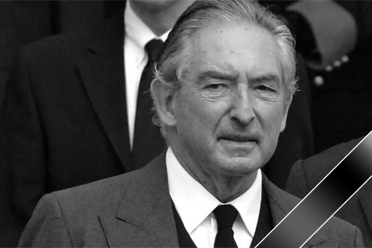 Принц Греческий и Датский Михаил, известный под псевдонимом Мишель Де Грес, умер в Афинах на 86-м году жизни. Он был единственным остававшимся в живых внуком греческого короля Георга I