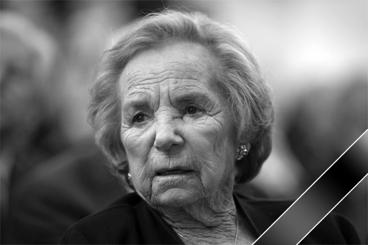 Этель Кеннеди, вдова генпрокурора США Роберта Кеннеди (младший брат 35-го американского президента Джона Кеннеди), скончалась 10 октября в возрасте 96 лет