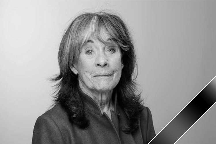 На 84-м году жизни умерла актриса кино, театра и телевидения, продюсер, сценарист и режиссер Вера Чехова. Она была родственницей писателя Антона Чехова. Сыграла в таких фильмах, как «Врач из Сталинграда», «Утром в понедельник», «Место преступления», «Одно дело на двоих», «Эта суровая жизнь», «Синяя Борода». В 1984-м вместе с супругом Вадимом Гловной сняла документальный фильм «Чехов в моей жизни»