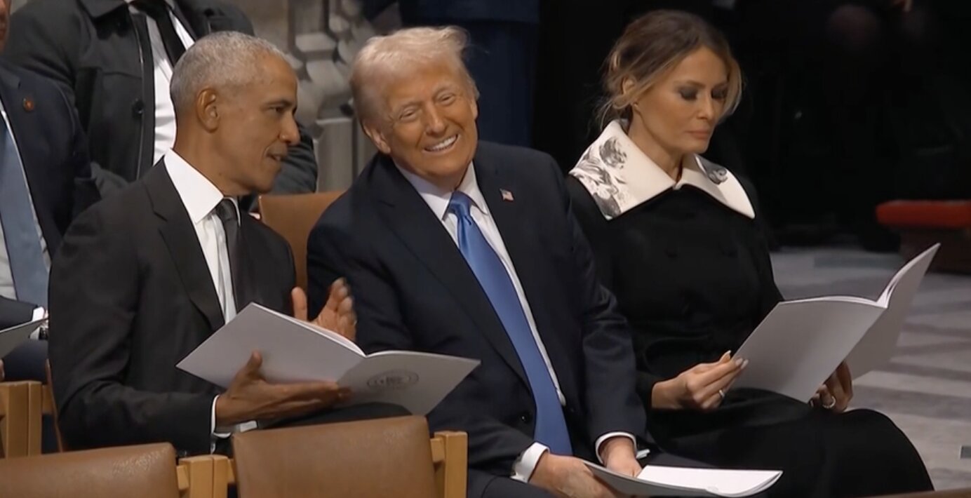 Барак Обама (слева) и Дональд Трамп