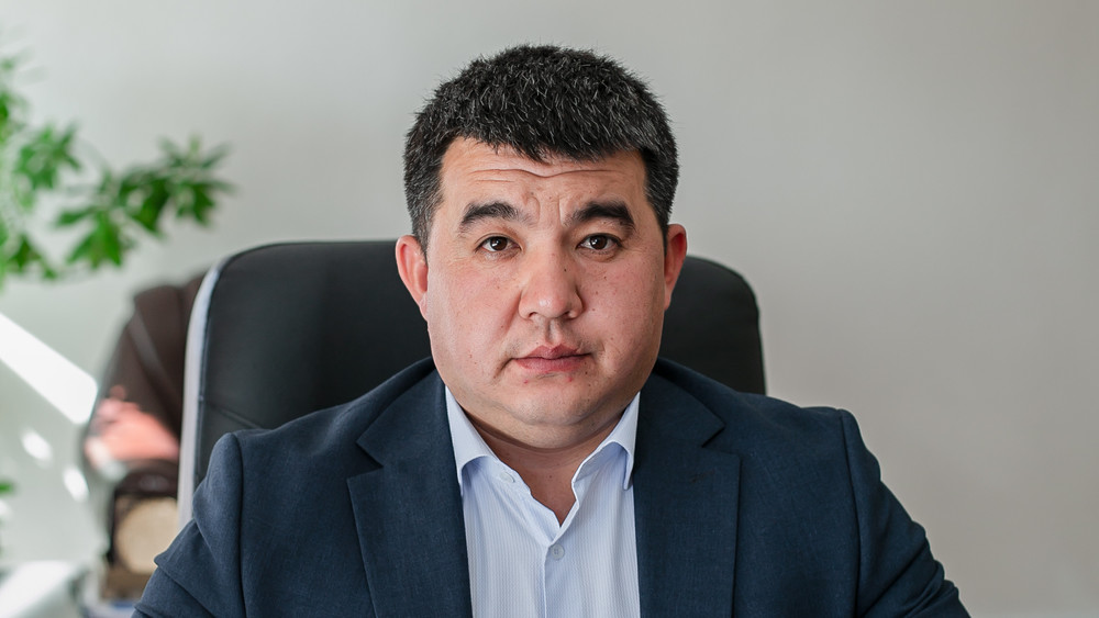 Урматбек Самаев.